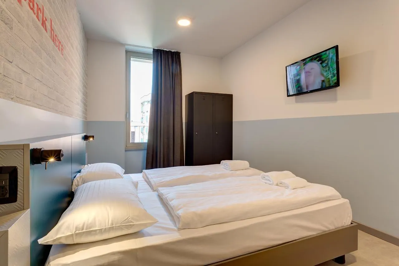 Hostal MEININGER Milano Lambrate Italia