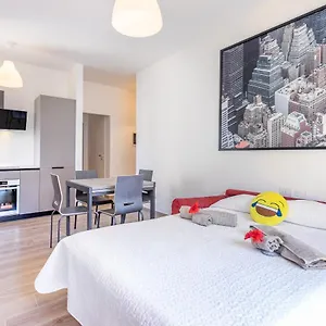  Apartment Alessia's Flat- M3 Corvetto Italien